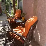 Peaceful Upstairs Oasis